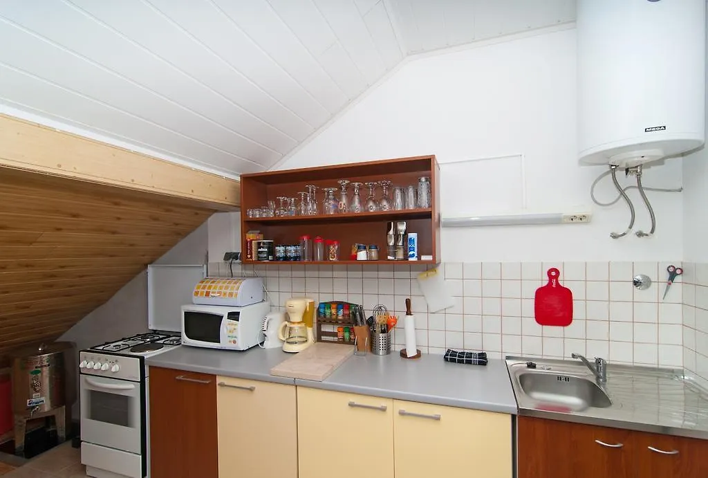 Apartments Corana Kaštela